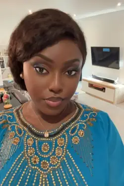 Rita, femme trans à Angers - photo de profil